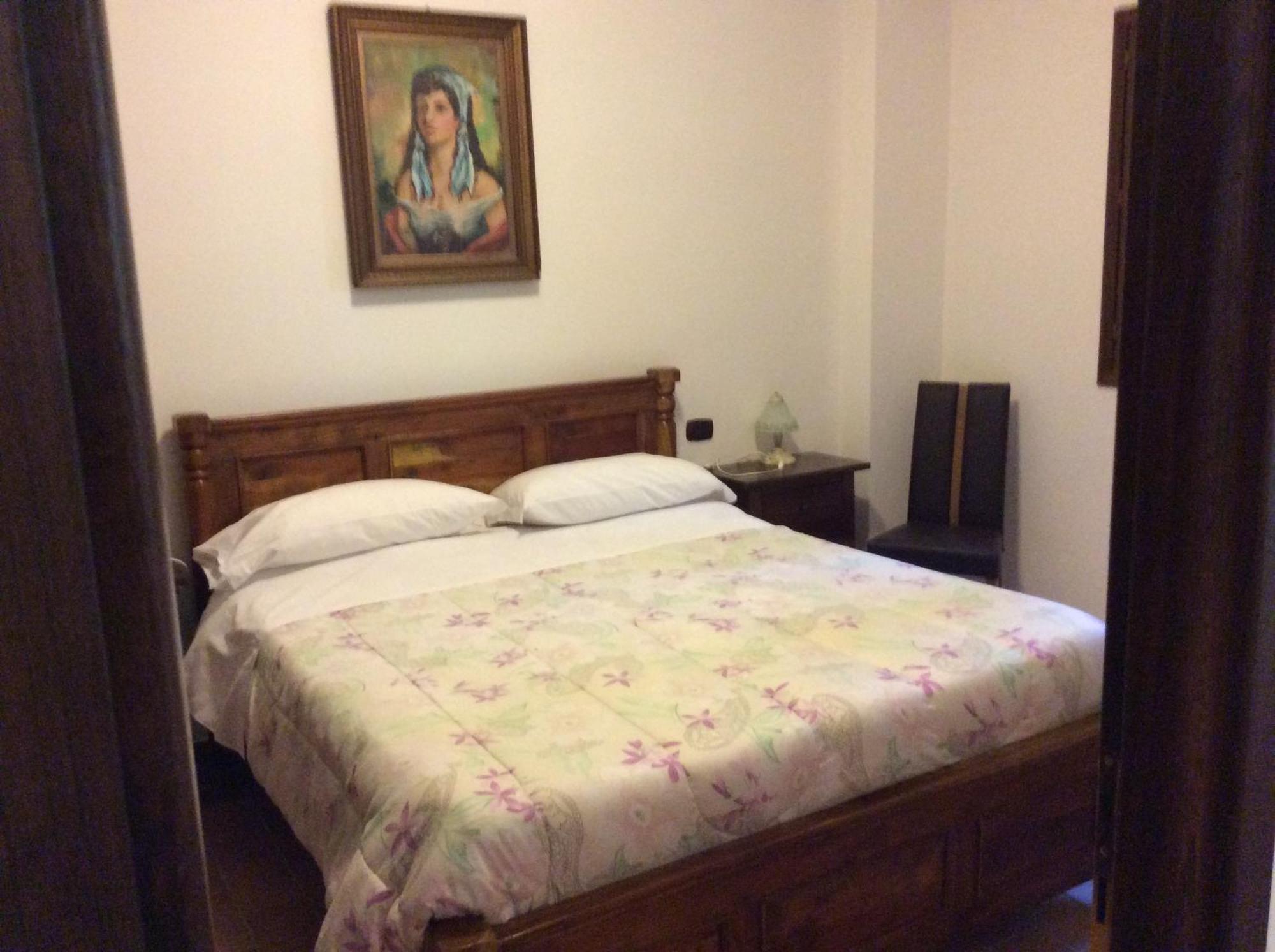 Hotel Il Feudo Dei Pierleoni Celano Rum bild