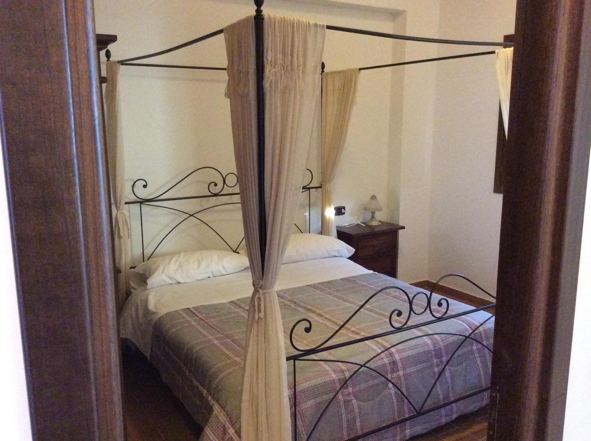 Hotel Il Feudo Dei Pierleoni Celano Rum bild