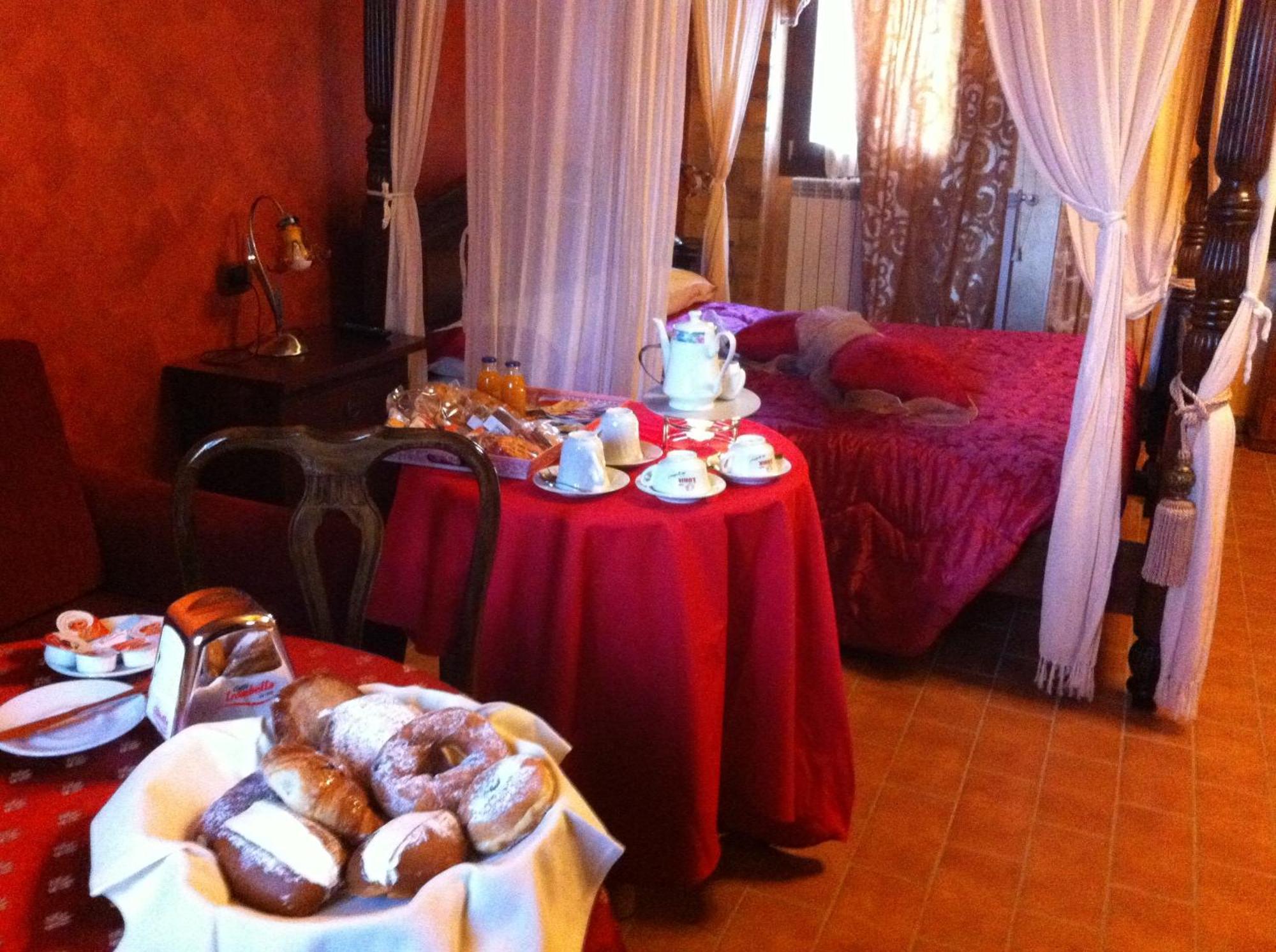 Hotel Il Feudo Dei Pierleoni Celano Rum bild